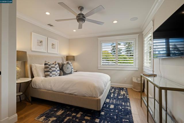 125 El Dorado Ave, Danville CA: https://media.crmls.org/mediaz/68adc92d-0fb4-4aa4-bdf6-d75f1a02adee.jpg