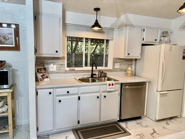 Image 3 of 27 For 18717 Mill Villa Rd #152