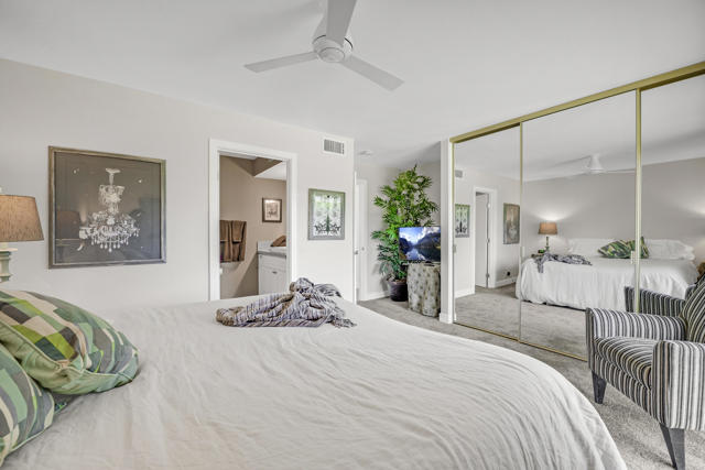 2006 E Sandalwood Drive, Palm Springs CA: https://media.crmls.org/mediaz/68afd7c3-40bd-47a2-a79e-3c7571efc1f3.jpg