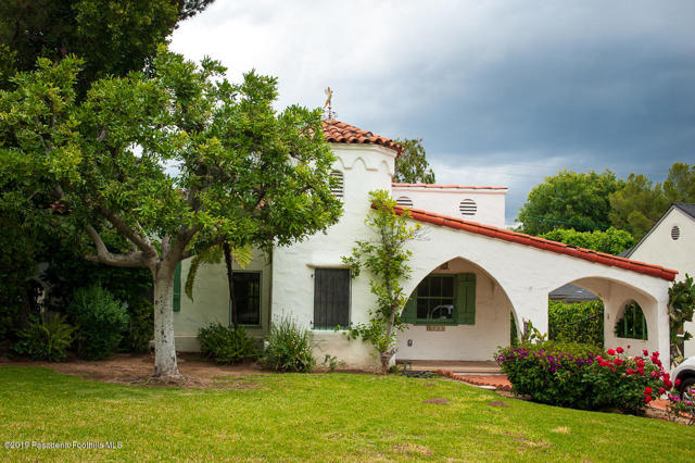 Detail Gallery Image 1 of 22 For 4528 Alta Canyada Rd, La Canada Flintridge,  CA 91011 - 2 Beds | 1 Baths