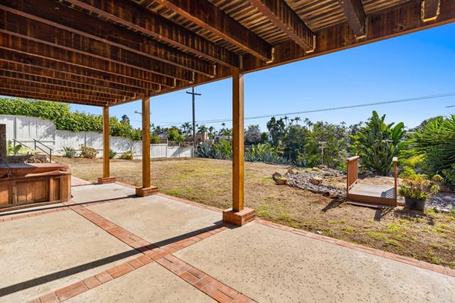 5038 Hastings Road, San Diego CA: https://media.crmls.org/mediaz/68b1caf3-cc87-4807-bea4-8d821c7be37d.jpg