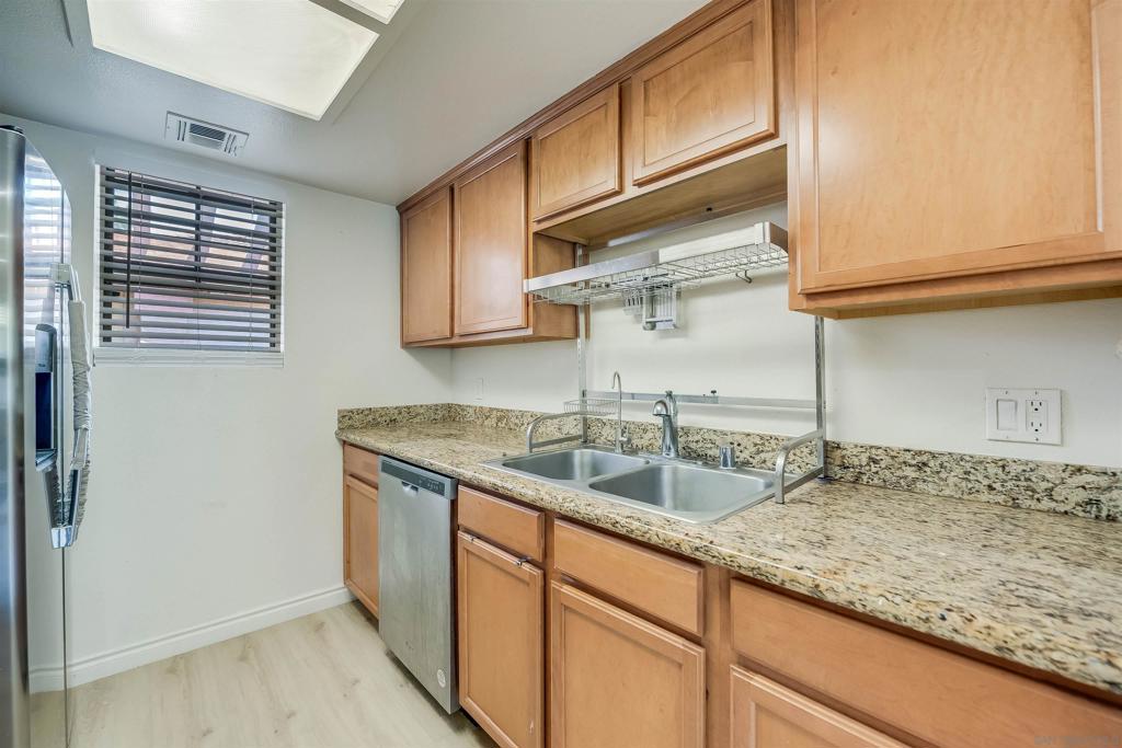 12051 Alta Carmel Ct - photo 12