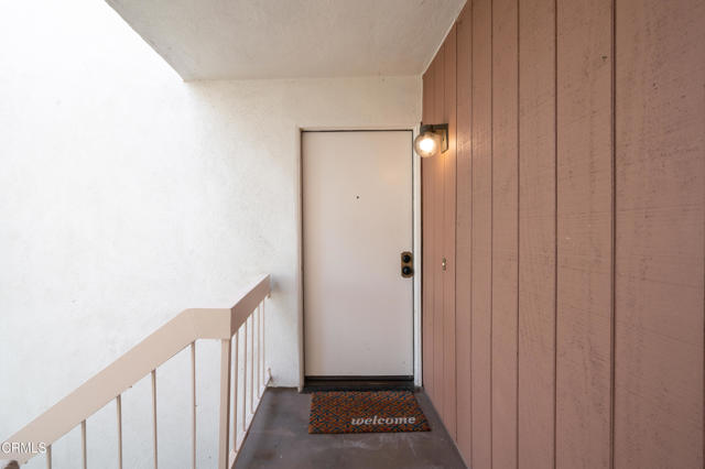Detail Gallery Image 5 of 45 For 712 Portola Ter, Los Angeles,  CA 90042 - 3 Beds | 2/1 Baths