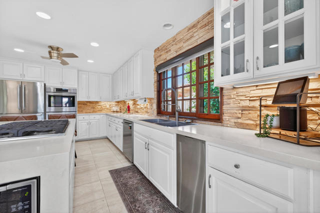 43190 Moore Circle, Bermuda Dunes CA: https://media.crmls.org/mediaz/68b28eaa-60a5-498d-9f68-93ca71405e6a.jpg