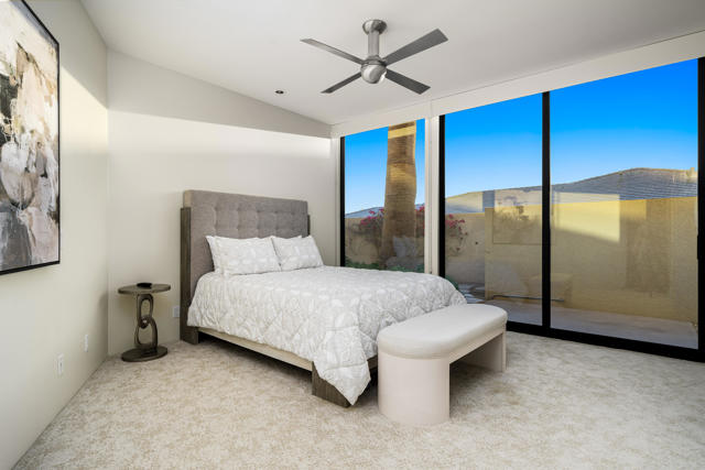 79525 Tom Fazio N Lane, La Quinta CA: https://media.crmls.org/mediaz/68b2d67b-26d1-4bca-9447-a1c0b68fed98.jpg