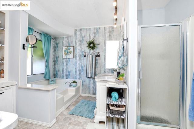 237 Aloha Way, Pittsburg CA: https://media.crmls.org/mediaz/68b2ed70-6e67-43a7-8320-e937f5adafd8.jpg