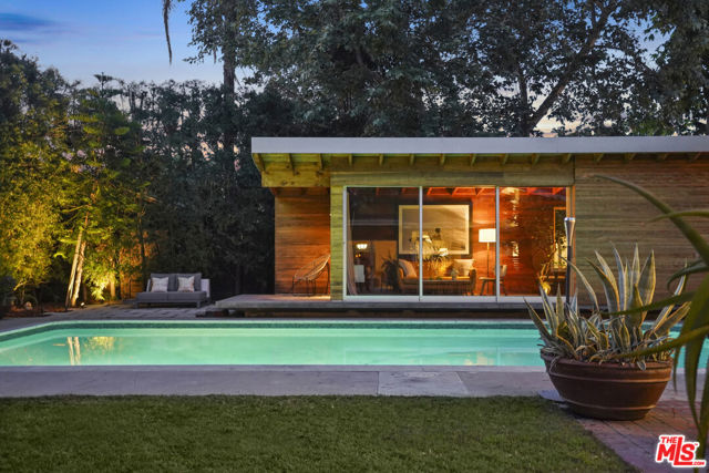 12815 Sarah Street, Studio City CA: https://media.crmls.org/mediaz/68b3b045-5a3c-4f7f-90d1-d79145d452f4.jpg