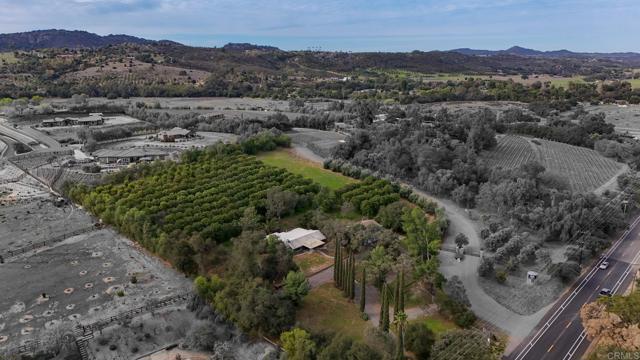 30825 Valley Center Drive, Valley Center CA: https://media.crmls.org/mediaz/68b4cb3e-d45b-4eb7-a0b5-5fe770810c04.jpg