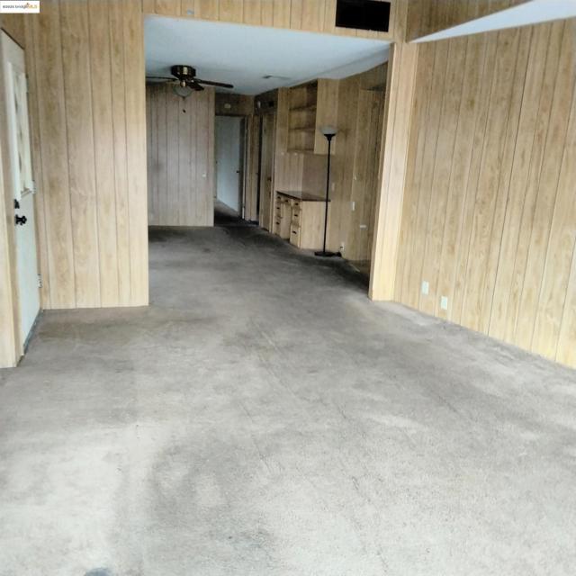 120 Paulette Way, Antioch CA: https://media.crmls.org/mediaz/68b51928-6d5f-4f66-9597-4c21ee30fef2.jpg