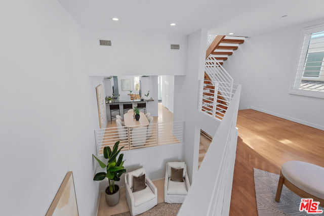 7301 Vista Del Mar, Playa del Rey CA: https://media.crmls.org/mediaz/68b59578-f2df-465d-b59f-18819a85aebe.jpg
