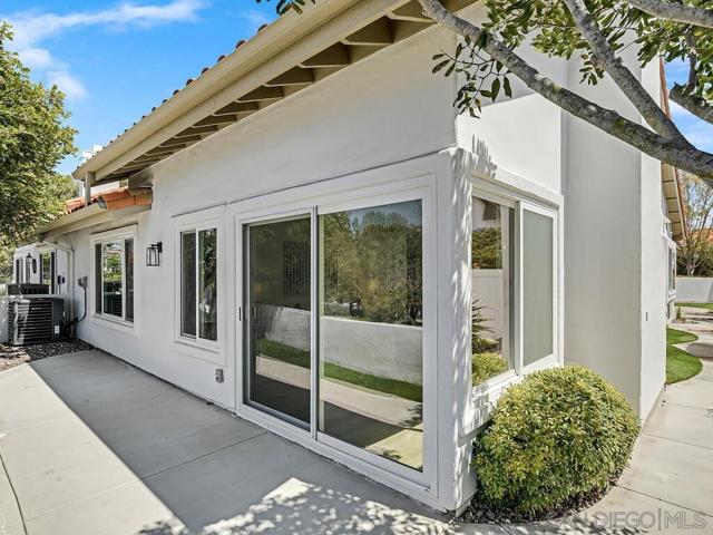 4951 DELOS WAY, Oceanside CA: https://media.crmls.org/mediaz/68b59b36-3aec-4ceb-b979-3b9297555062.jpg