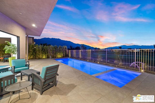 4321 Lumina Way, Palm Springs CA: https://media.crmls.org/mediaz/68b68772-979f-4830-8c78-9e7a5f445a7e.jpg