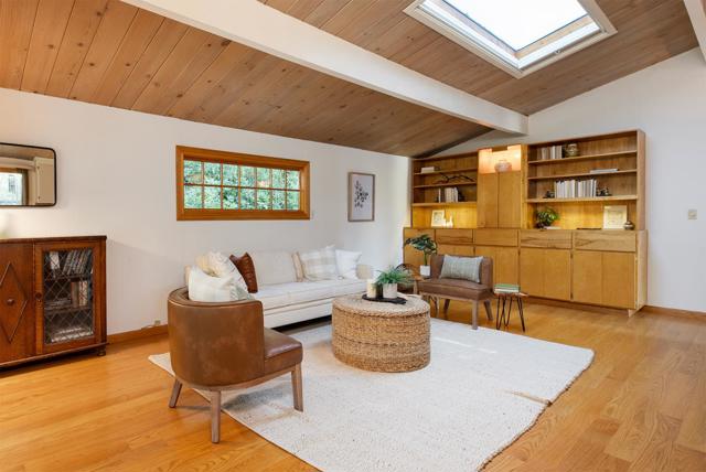 951 Jenny Way, Felton CA: https://media.crmls.org/mediaz/68b7169a-fdda-4ab9-b41e-c907293fb064.jpg