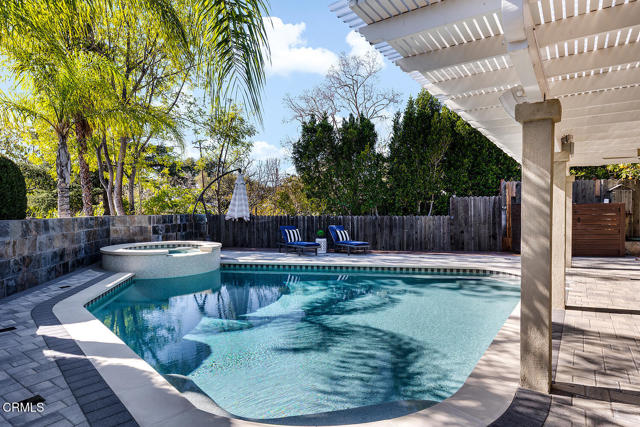 Detail Gallery Image 29 of 39 For 1247 Flanders Rd, La Canada Flintridge,  CA 91011 - 4 Beds | 3 Baths