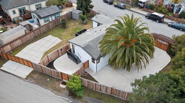 101 Graham Avenue, Santa Cruz CA: https://media.crmls.org/mediaz/68b7517b-1f5b-424e-991c-c302f8a96265.jpg