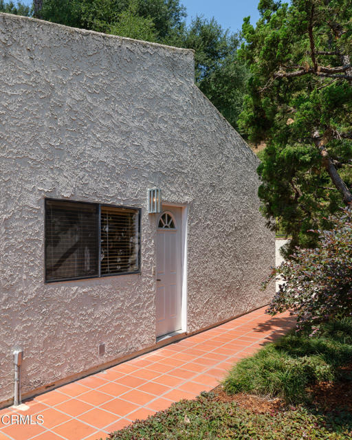 872 Flores De Oro, South Pasadena CA: https://media.crmls.org/mediaz/68b79c7c-bcb6-4d6e-a8a6-2928a90f5e6e.jpg