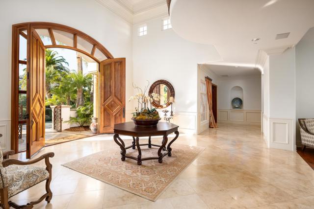 Image 5 of 44 For 14211 Dalia Dr