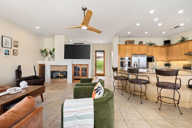 80305 Cedar, La Quinta CA: https://media.crmls.org/mediaz/68b96b1c-cdb6-4d5e-badd-bd8e2ed648d3.jpg