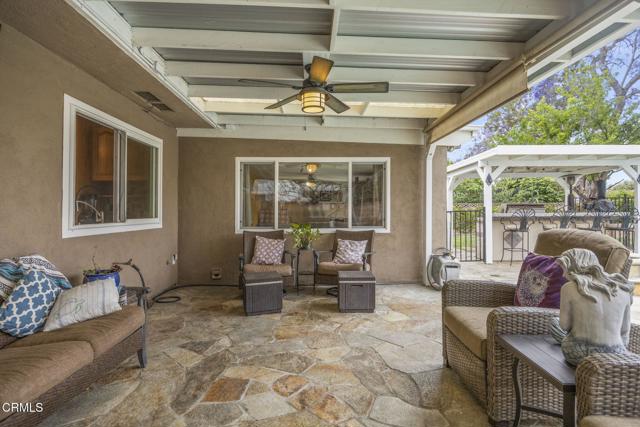 1099 N Agusta Avenue, Camarillo CA: https://media.crmls.org/mediaz/68b97c80-ab11-48c4-ba75-a058b688e6ce.jpg