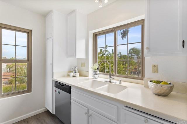 Detail Gallery Image 8 of 20 For 13340 Caminito Ciera #42,  San Diego,  CA 92129 - 2 Beds | 2 Baths