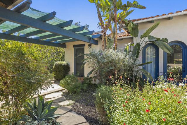 Detail Gallery Image 4 of 47 For 703 Country Club Dr, Ojai,  CA 93023 - 4 Beds | 4 Baths