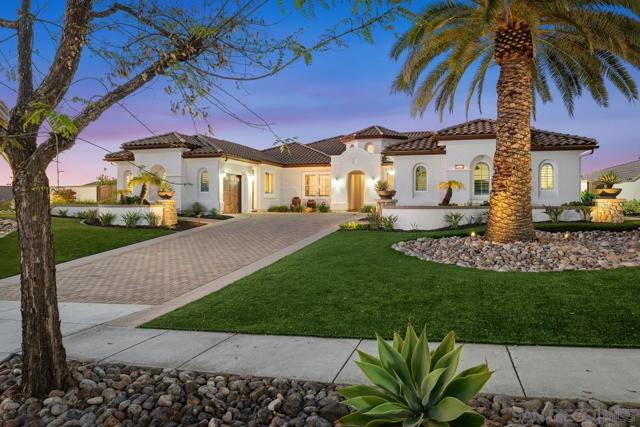 15674 Via Santa Pradera, San Diego CA: https://media.crmls.org/mediaz/68bbb255-0a75-492a-b1d8-79767b6eabdc.jpg