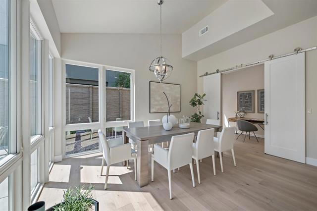 Image 17 of 43 For 826 Olive Avenue