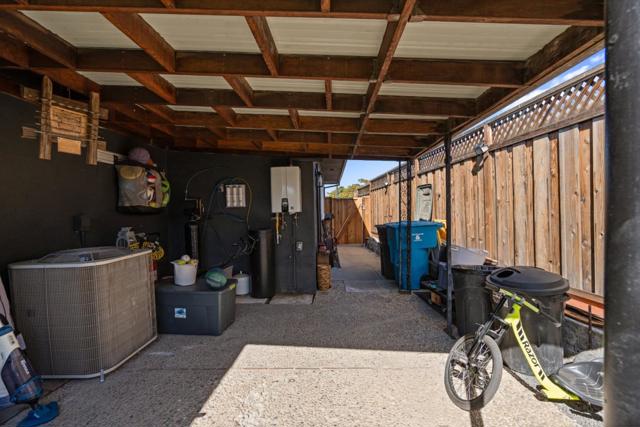 1231 Westward Drive, Hollister CA: https://media.crmls.org/mediaz/68bf1328-fc5e-48cf-967f-092792e9ca1c.jpg