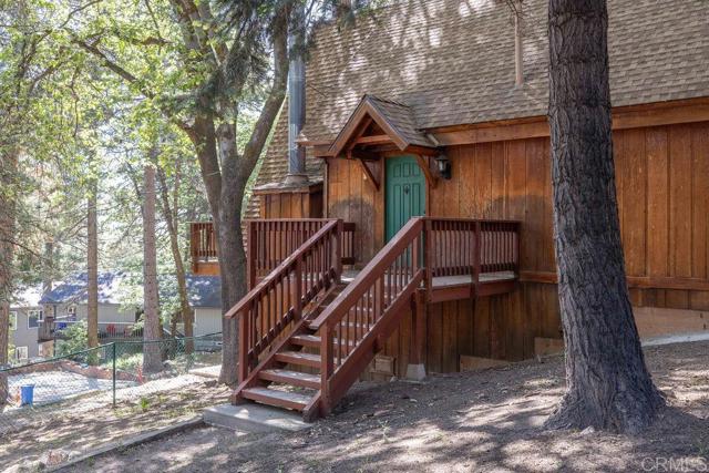 Detail Gallery Image 5 of 40 For 31450 Oceanview Drive, Running Springs,  CA 92382 - 3 Beds | 2 Baths