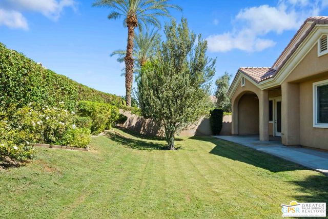 Image 31 of 34 For 64 Vista Mirage Way