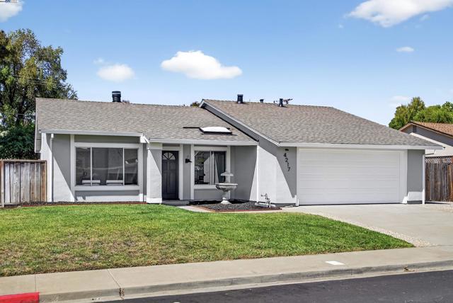 4217 Waycross Ct, Pleasanton CA: https://media.crmls.org/mediaz/68bfb4b0-b951-4edc-8192-fe7643d980a3.jpg