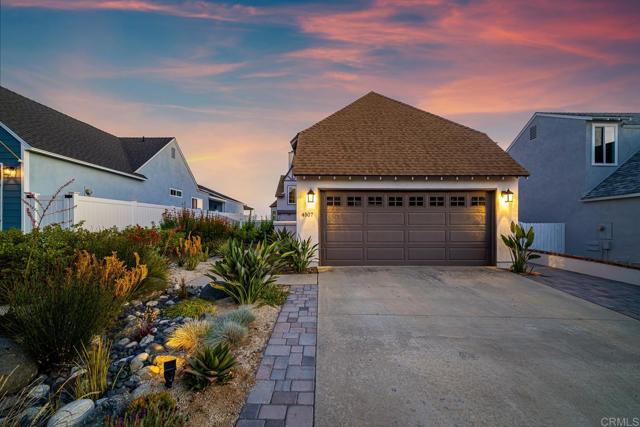 4507 Carnaby Court, Carlsbad CA: https://media.crmls.org/mediaz/68c06c24-a6e2-4075-86ea-319c0cebebb5.jpg