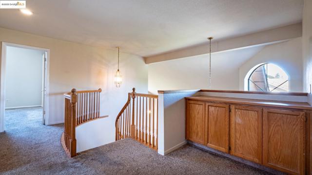 632 Burwood WAY, Antioch CA: https://media.crmls.org/mediaz/68c1775f-1d7a-4b8c-b617-9878358fc35d.jpg