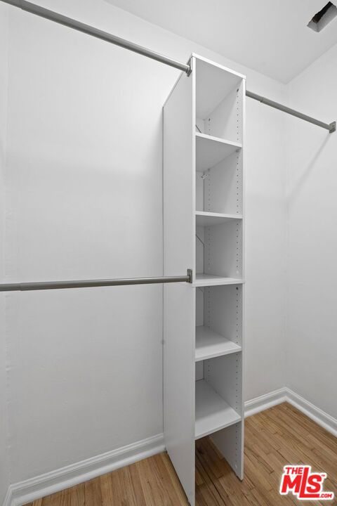 951 N Martel Avenue, Los Angeles CA: https://media.crmls.org/mediaz/68c1abd3-8f04-4246-b7c9-c5445d05d7a8.jpg