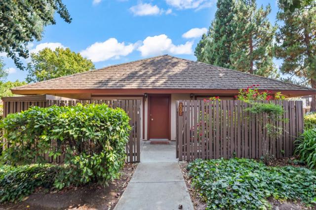205 W Red Oak Drive, Sunnyvale CA: https://media.crmls.org/mediaz/68c1f561-edc5-41fa-acd9-3398bead29cb.jpg