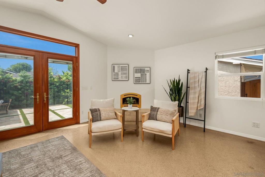 4740 Altadena - photo 20