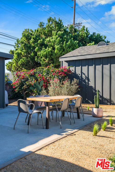 6116 W 85th Place, Los Angeles CA: https://media.crmls.org/mediaz/68c24b93-9573-4ce9-a0f1-f73ae17d47a4.jpg