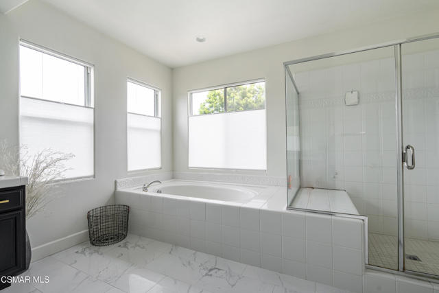5314 Via Dolores, Newbury Park CA: https://media.crmls.org/mediaz/68c27a33-c5f1-4c09-9678-ba7c82b5cbed.jpg