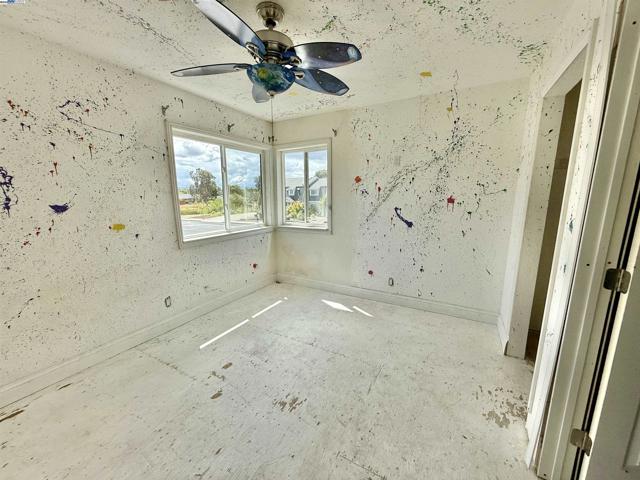 1817 Bluebell Dr, Livermore CA: https://media.crmls.org/mediaz/68c29ac3-ff64-495f-9a68-21db0846dae4.jpg