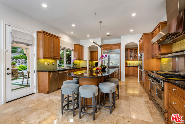26722 Provence Drive, Calabasas CA: https://media.crmls.org/mediaz/68c2eb22-52e9-4be4-9fd2-49fe7710c63e.jpg