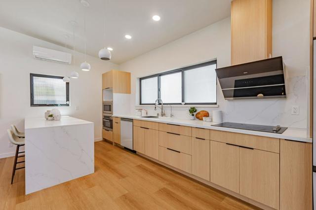 Image 11 of 51 For 271 Woodhams Road