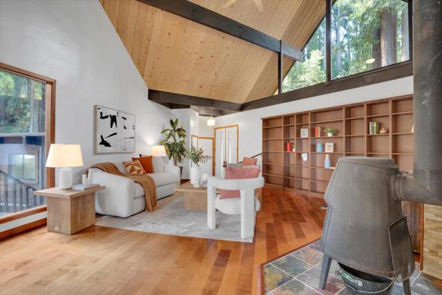 12 Summit Road, Woodside CA: https://media.crmls.org/mediaz/68c40c25-fbf6-42e3-bbba-22d3b5e6001e.jpg