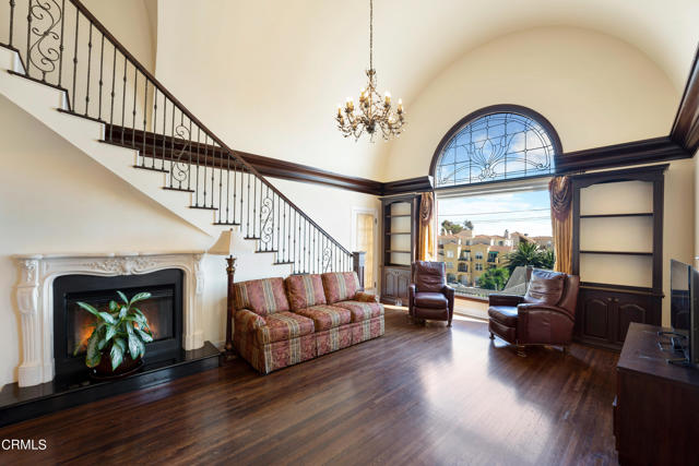 Detail Gallery Image 7 of 31 For 419 Brakey Rd, Ventura,  CA 93001 - 4 Beds | 3 Baths