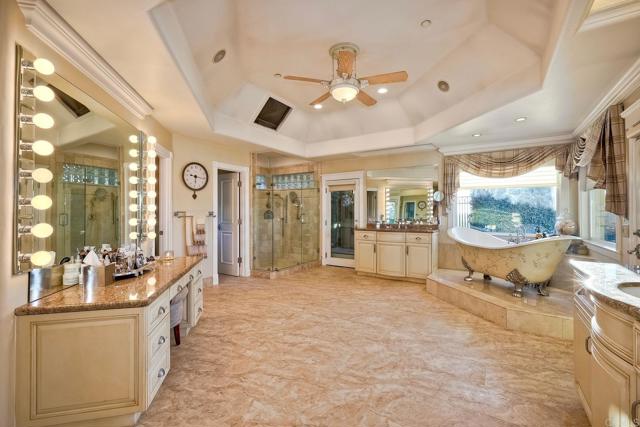 Image 41 of 51 For 31350 Lake Vista Circle
