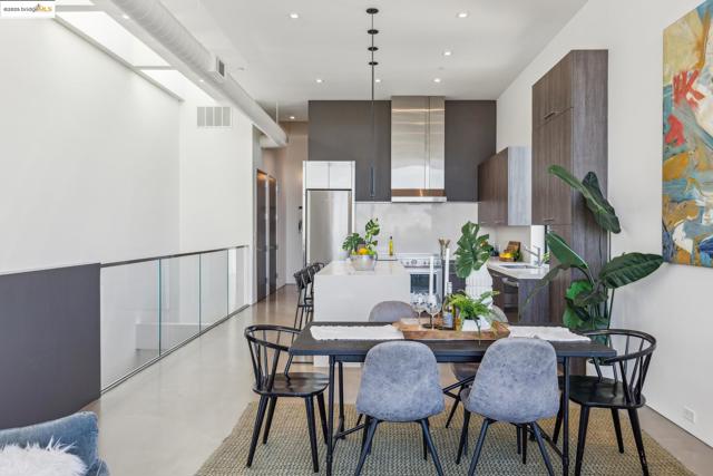 809 Folger Ave, Berkeley CA: https://media.crmls.org/mediaz/68c5f5ec-a8dd-4ad5-b721-2e91c3321122.jpg