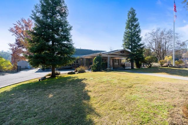 30159 Horseshoe Drive, Coarsegold CA: https://media.crmls.org/mediaz/68c60ffa-1e5d-493d-a73b-8f9ce4d2c0a0.jpg