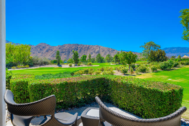 75161 Kavenish Way, Indian Wells CA: https://media.crmls.org/mediaz/68c614cb-1464-4b54-9fe2-0de8efdf6ae2.jpg