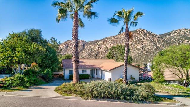 15720 Zeigler Court, Ramona CA: https://media.crmls.org/mediaz/68c6bf87-2fdc-499a-a3f2-3d7f4b3af43b.jpg