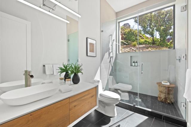 3 Wolfback Ridge Road, Sausalito CA: https://media.crmls.org/mediaz/68c757fc-9d6c-414b-a523-568001060bfe.jpg