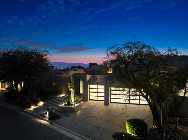 160 Kiva Drive, Palm Desert CA: https://media.crmls.org/mediaz/68c81aa7-9831-422e-bd31-48a88fd0c368.jpg